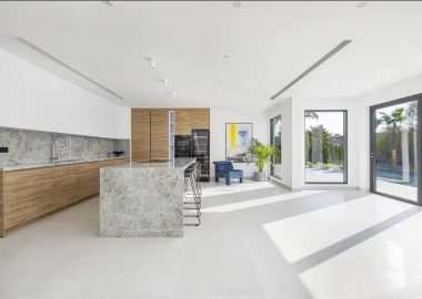Villa with main lake and skyline views